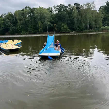 アパート Terassenblick Am グリンマ